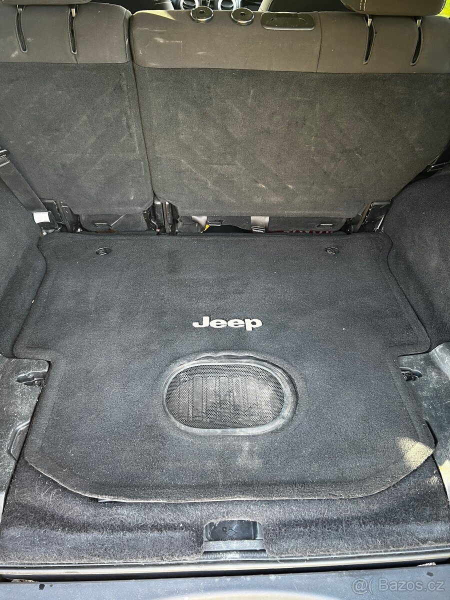 Jeep Wrangler 2.8, nafta, 2015 - 18