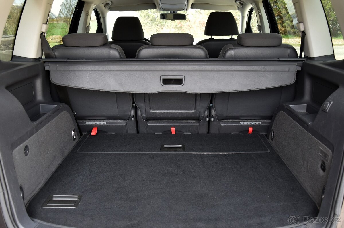 Volkswagen Touran 1.4 TSi DSG,KLIMA,TEMPOMAT,VÝHŘEV,123173KM - 18