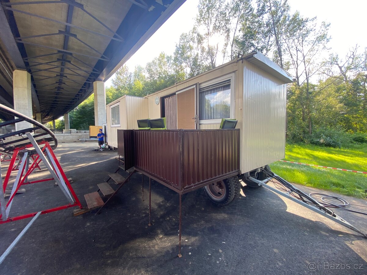 Obytná maringotka - 18