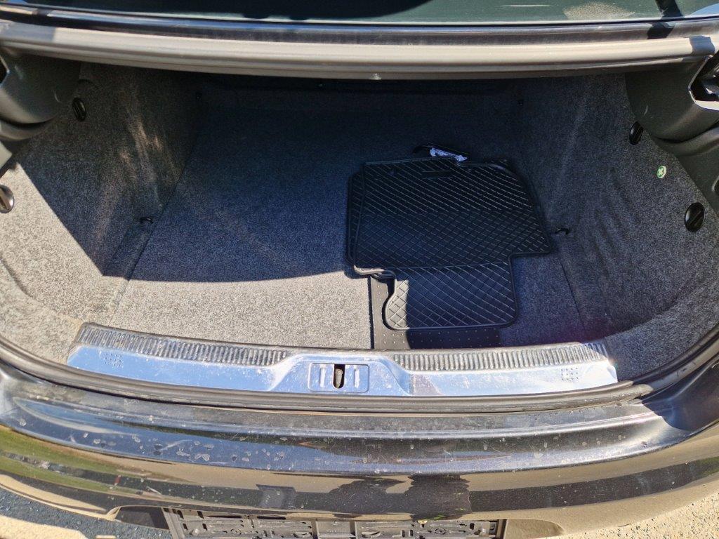 Škoda Superb 2 1,4 TSI, 92 KW xenony, vyhř. sed. - 18