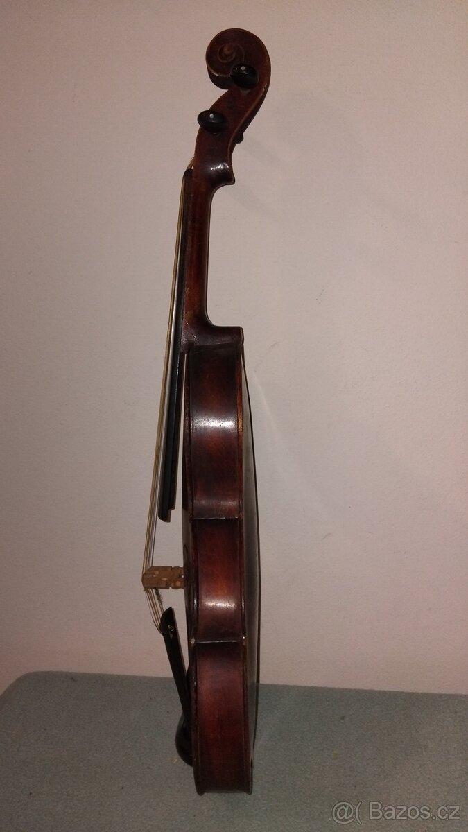 Starožitné housle celé 4/4 Tři kusy. - 18