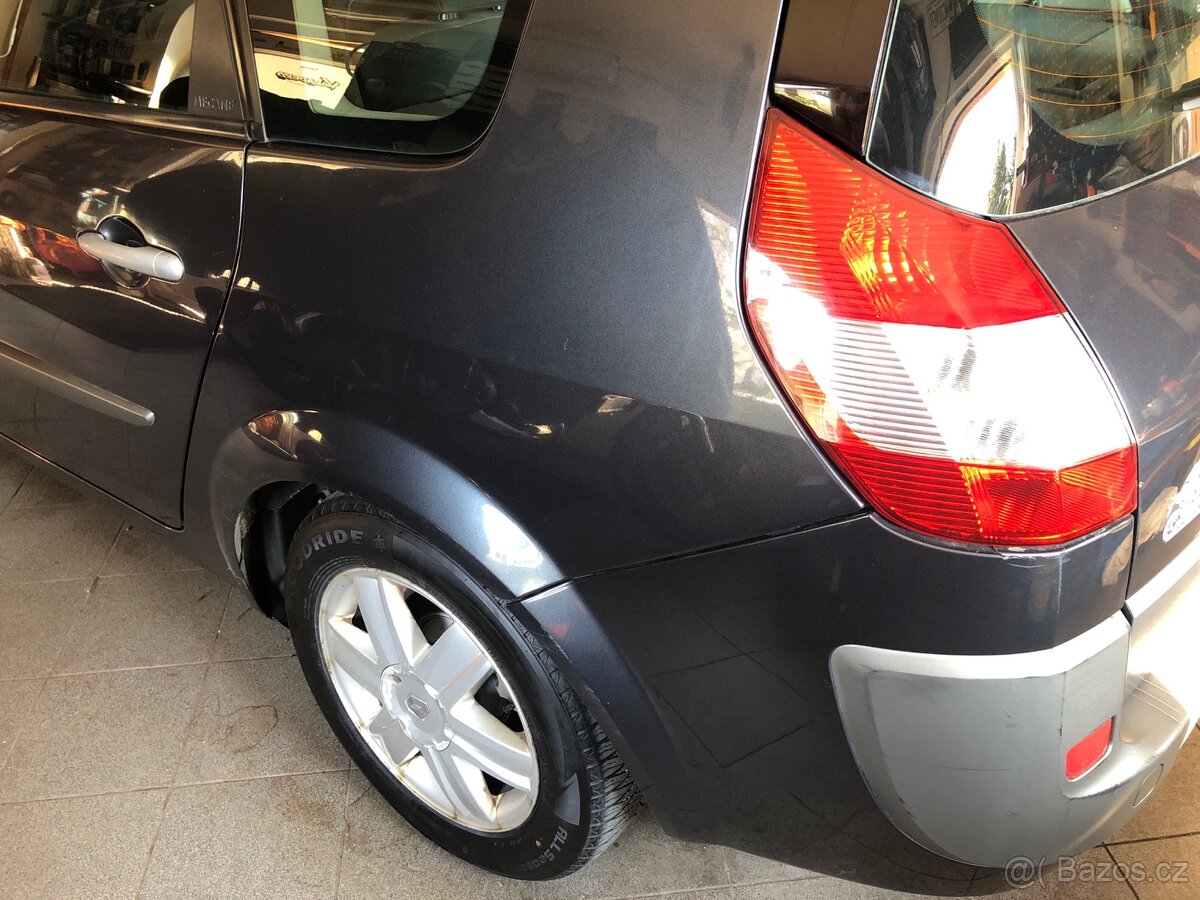 Renault Mégane grand scenic - 18