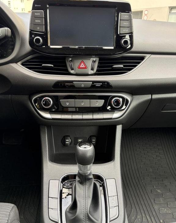 Hyundai i30, 1.6 CRDi automat - 18