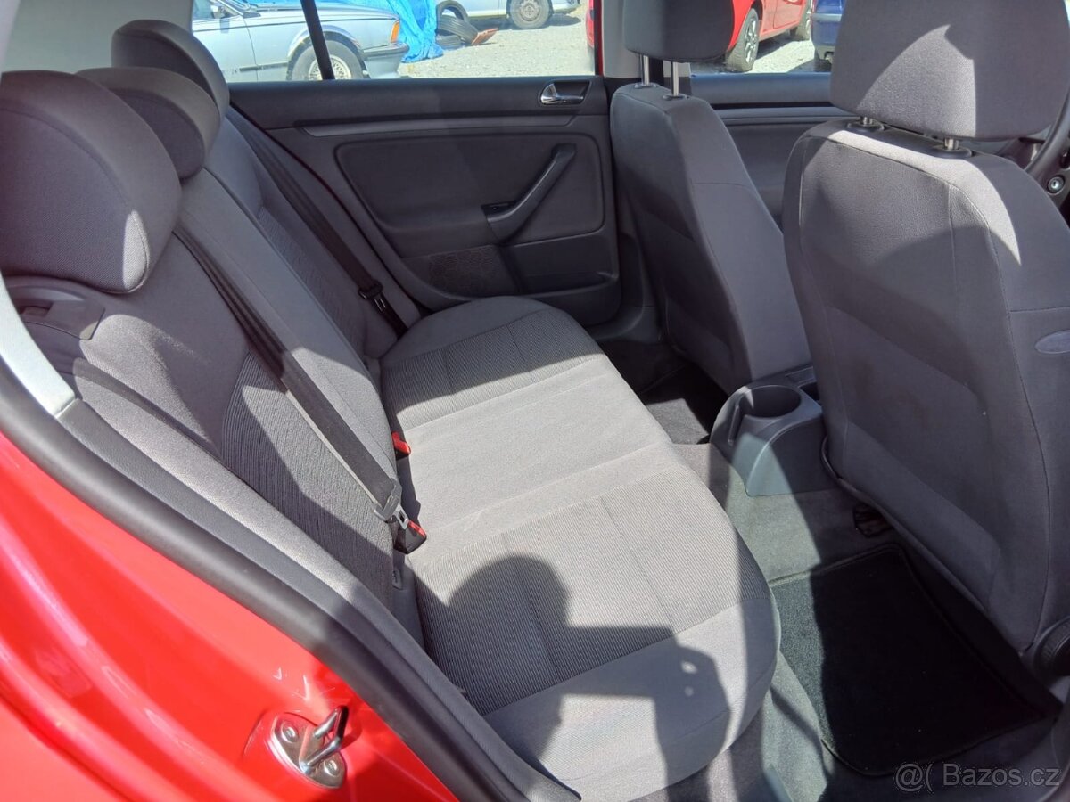 Volkswagen Golf 5, 1.4i - 18