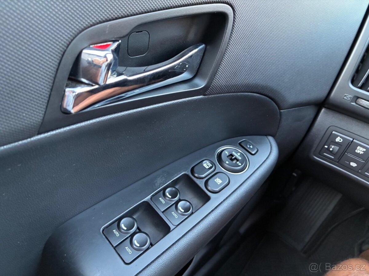 Hyundai i30, 1,6CRDi 85kW 2.maj. STK 09/2027 - 18