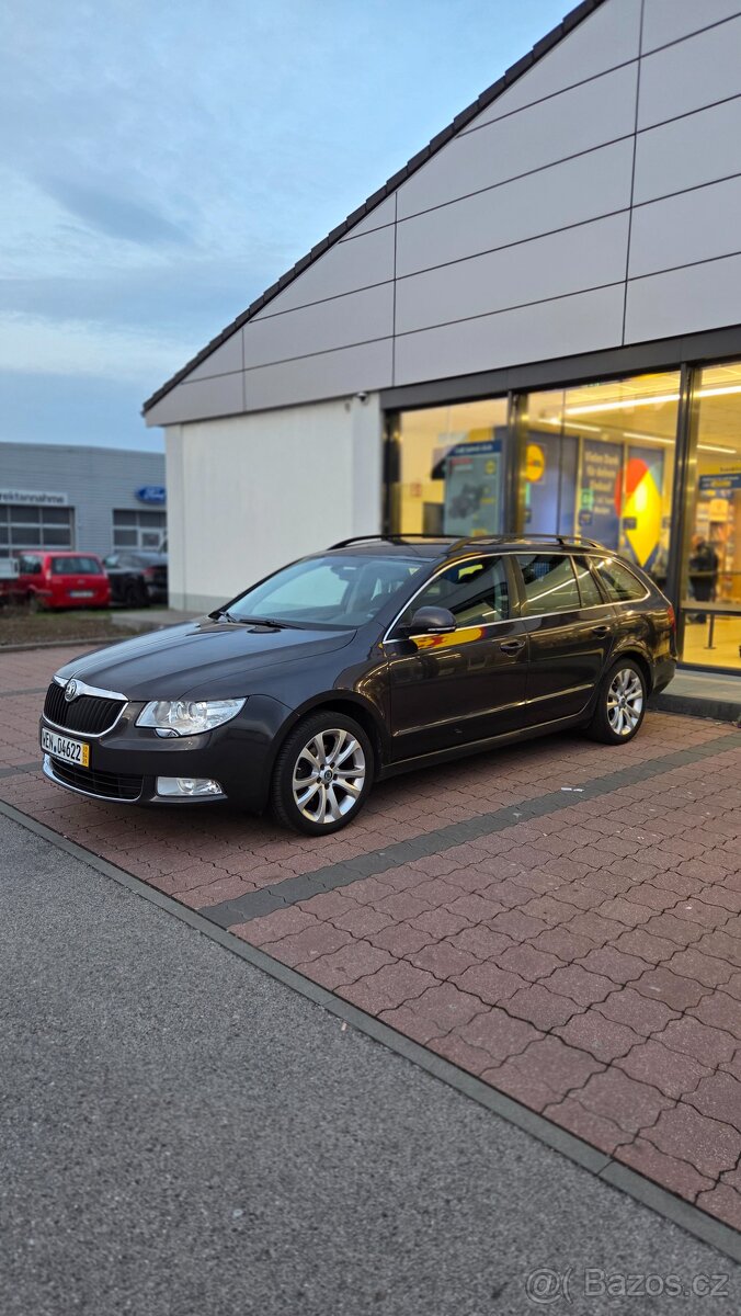 Škoda Superb 2 2011 - 18