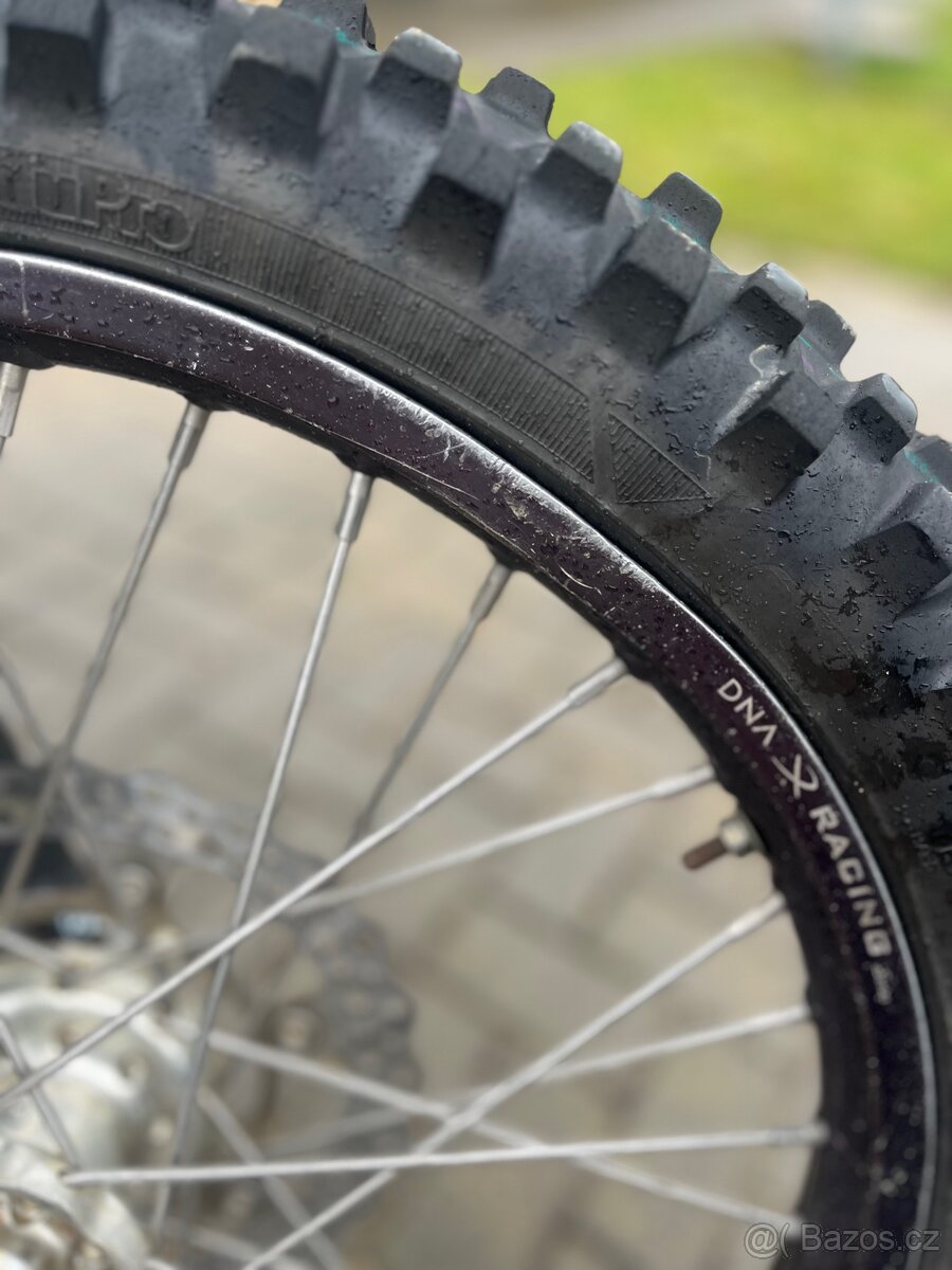 Kawasaki KXF 250 – 2011 - 18