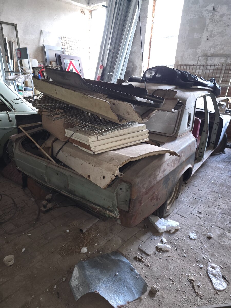 Mercedes-Benz W115 1986 - 18