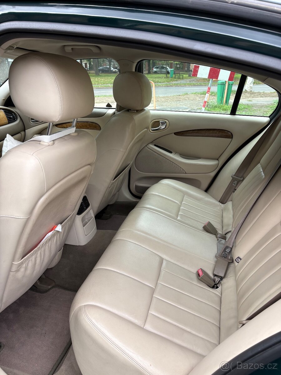 Jaguar S type 2.5l v6 147 kW - 18