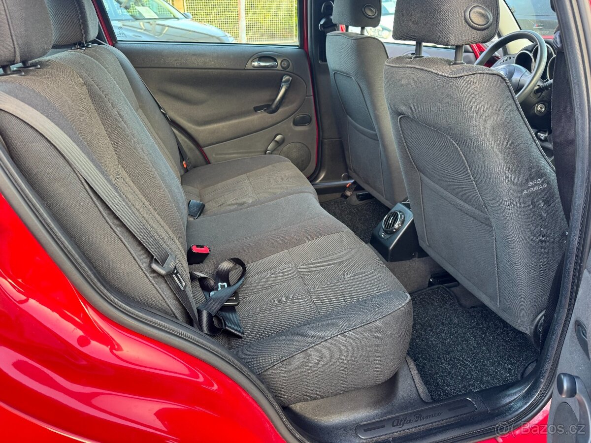 Alfa Romeo 147 1.6i 77kw, 105 000km - 18