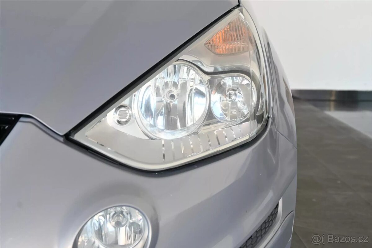 Ford S-MAX 2,0 TDCi 100 kW AT6 Navi - 18