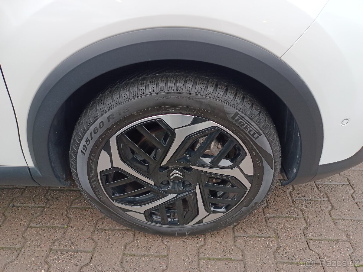 Citroën C4 X 1.2 96kW AUT. ACC 31tkm - záruka Autodraft - 18