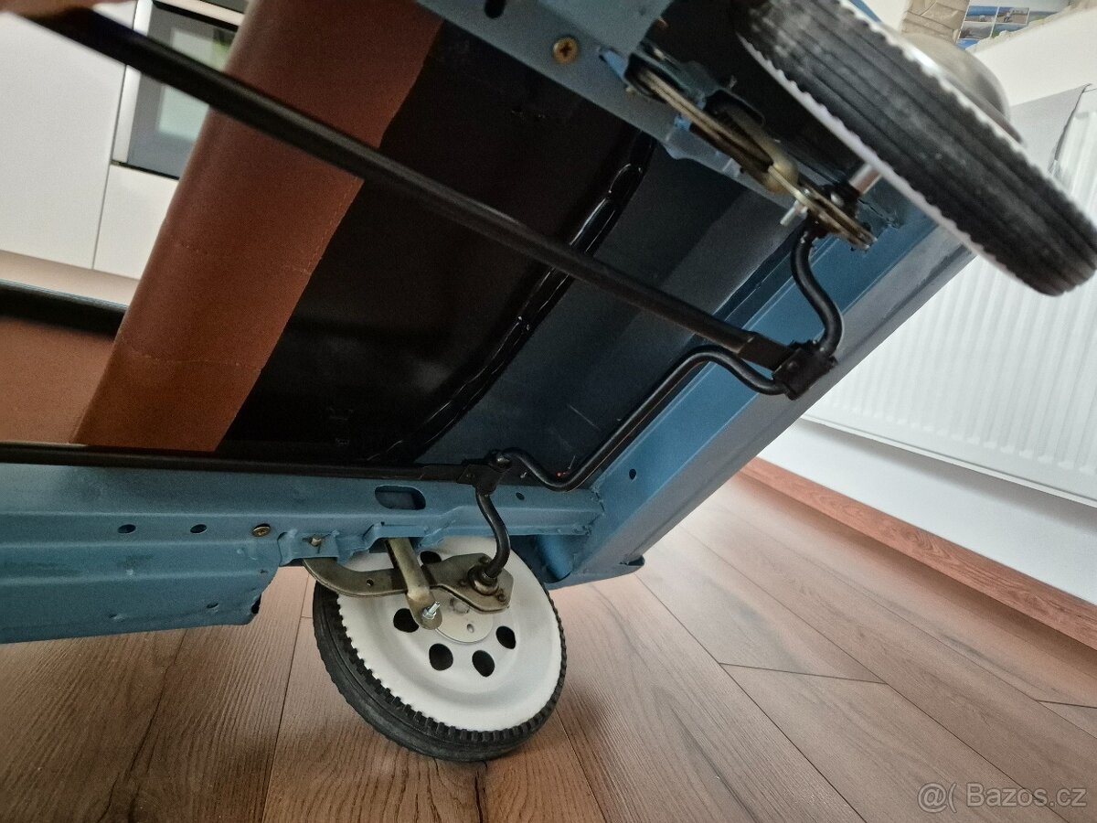 Šlapaci autíčko moskvič - dovoz - 18