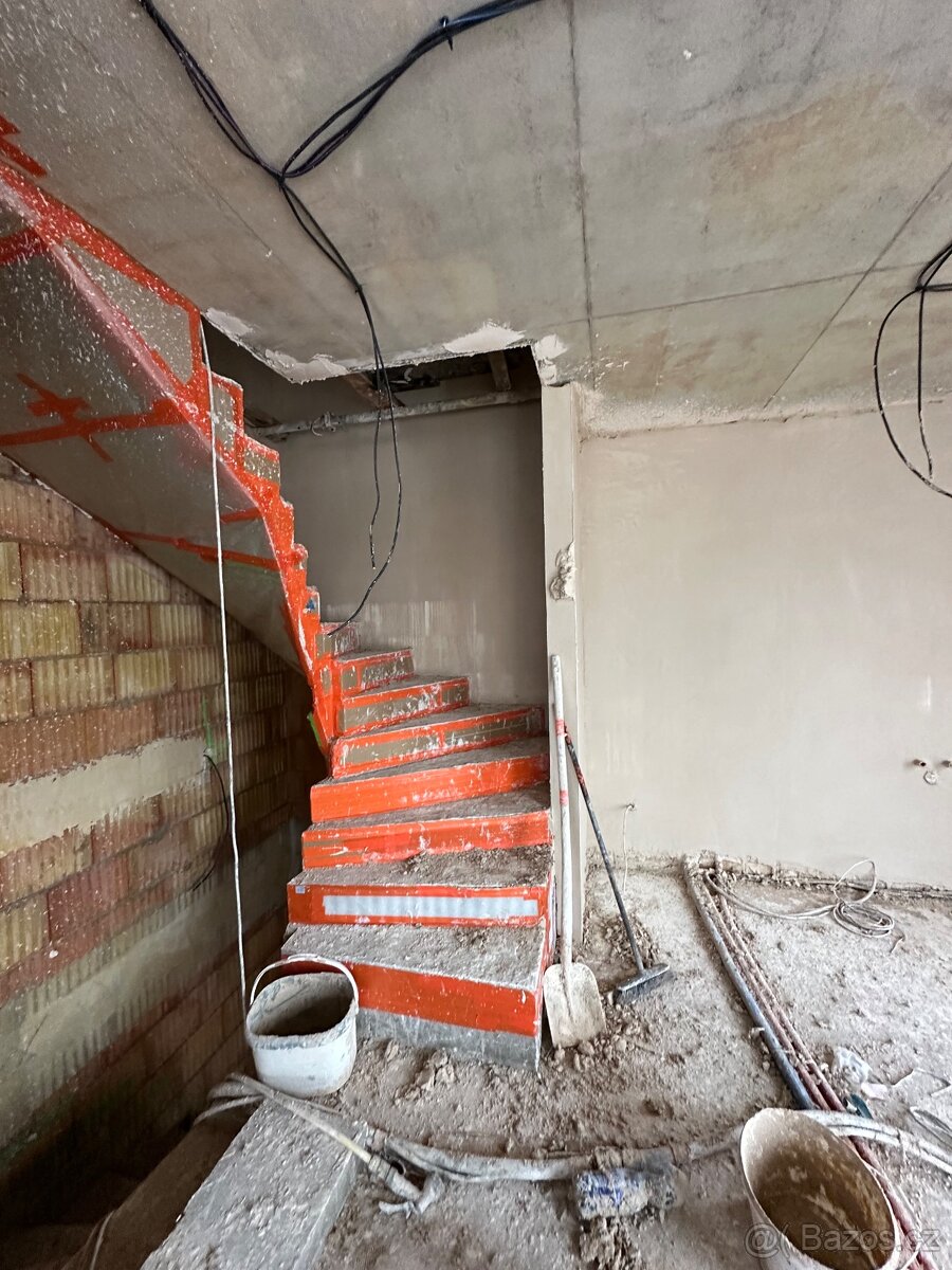 Stavebni práce . Rekonstrukce - 18