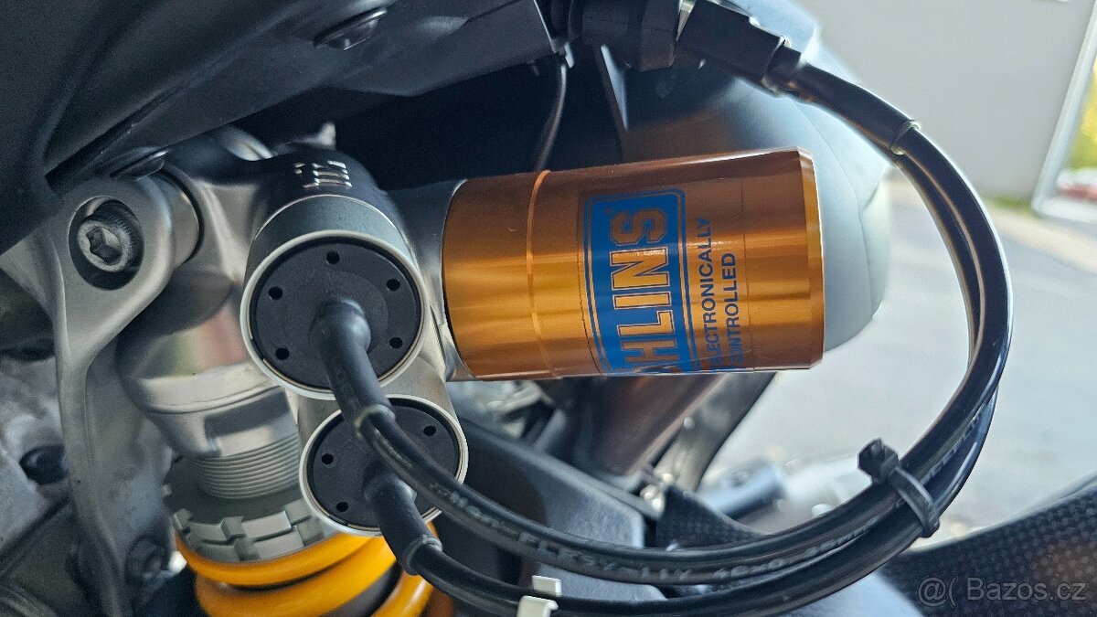 Ducati streetfighter v4s, r.v. 2023 - 18