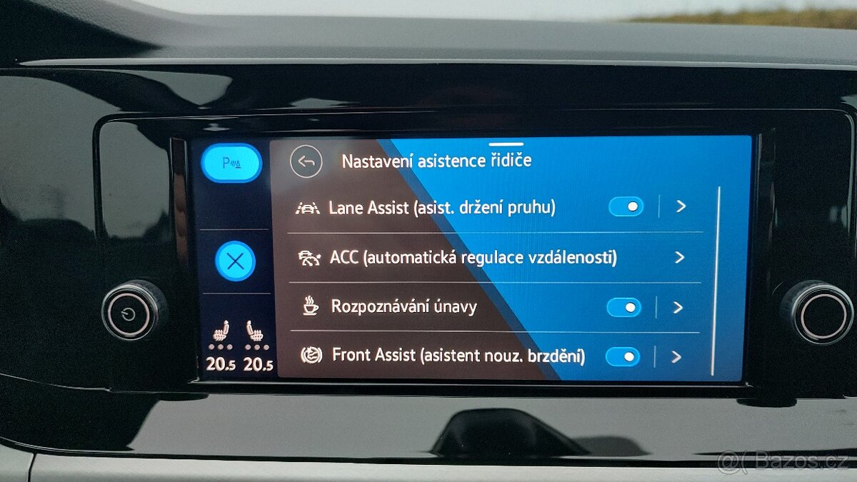 VW GOLF 8 Variant 2.0 TDI, Life,koupeno v ČR, servis, DPH - 18