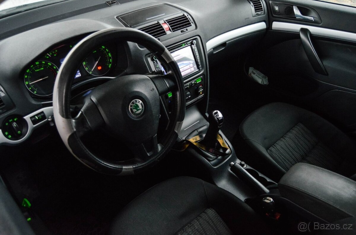 Škoda Octavia Combi 2.0 TDI Ambiente - 18