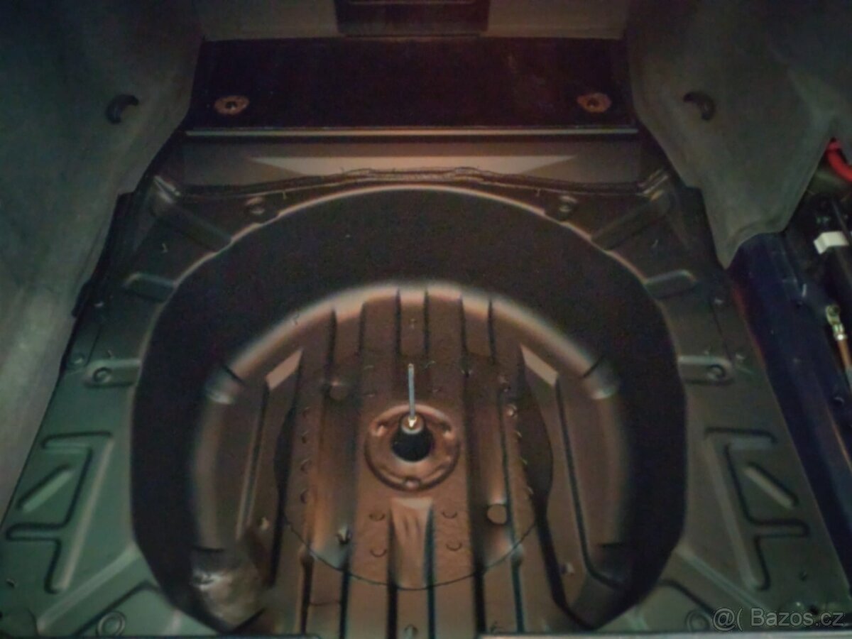 BMW E38 728iA ⭐️ZÁNOVNÍ STAV - STATISÍCE PROINVESTOVÁNO⭐️ - 18