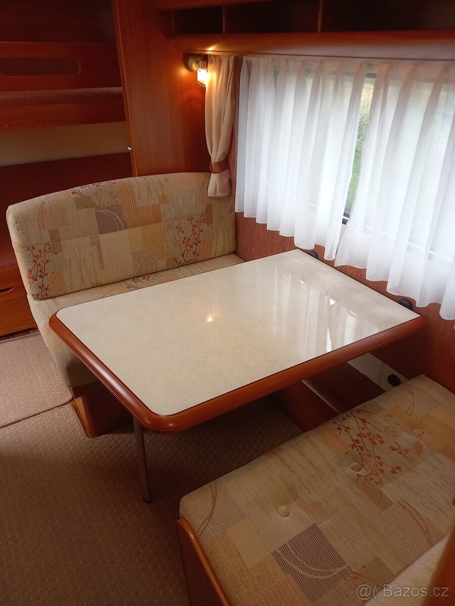 Prodám karavan HOBBY EXCELLENT 500 KMFE - 18