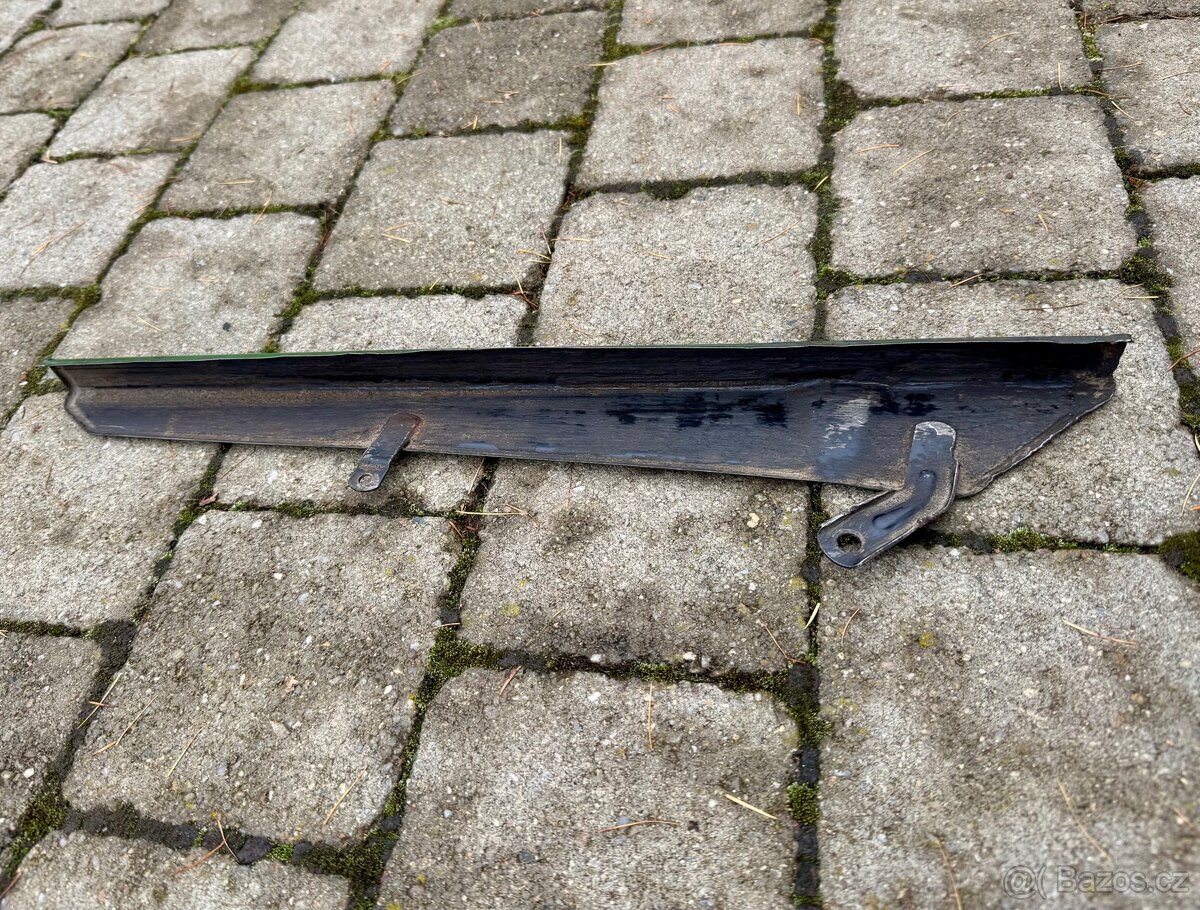 Jawa 50 pionýr, mustang - kryty řetězu - 18