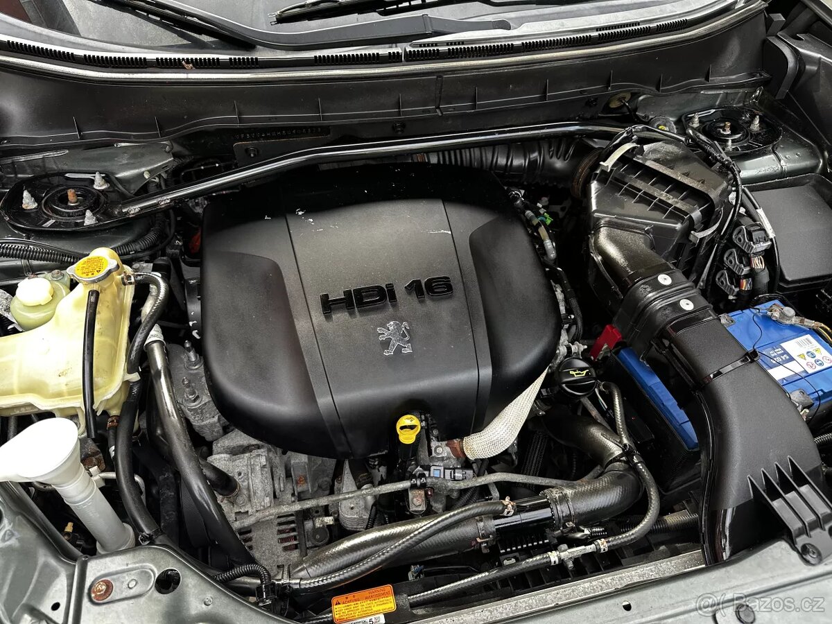 Peugeot 4007 2.2 HDi 4x4 SUV 7 míst Kůže Navi Tažné 2 tuny - 18