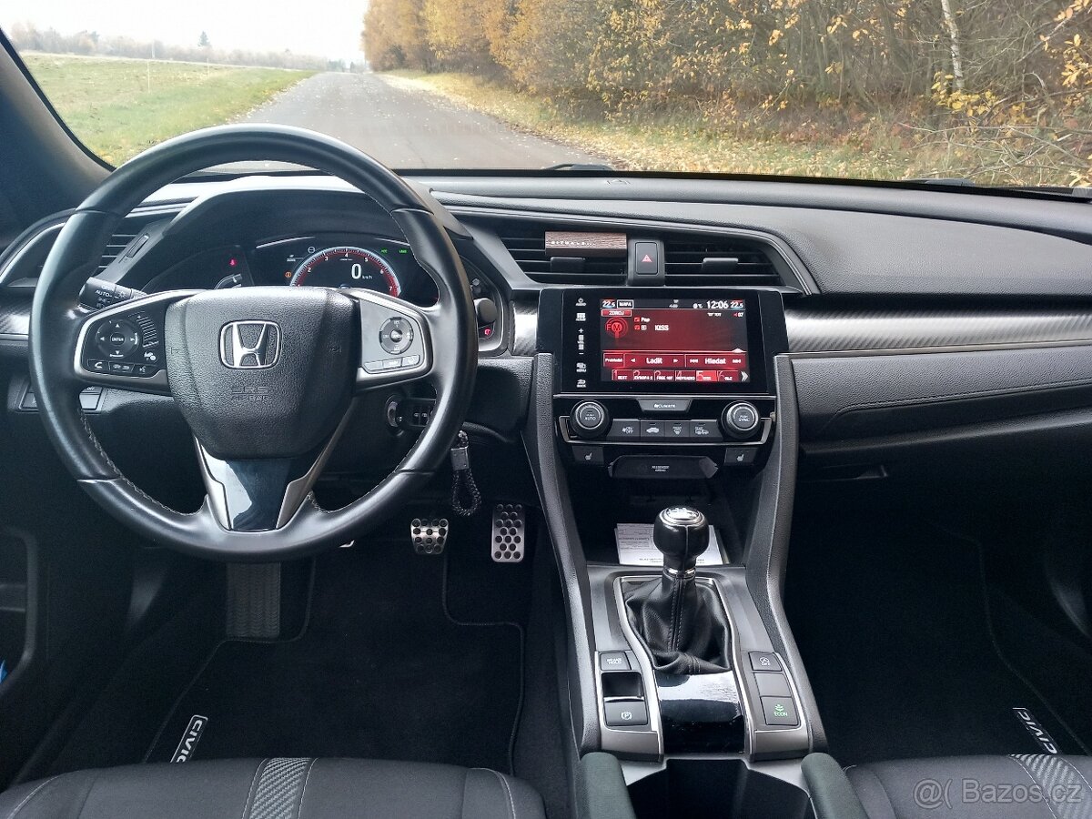 Honda Civic 1.5i VTEC Sport Plus 134 kW Manuál - 18