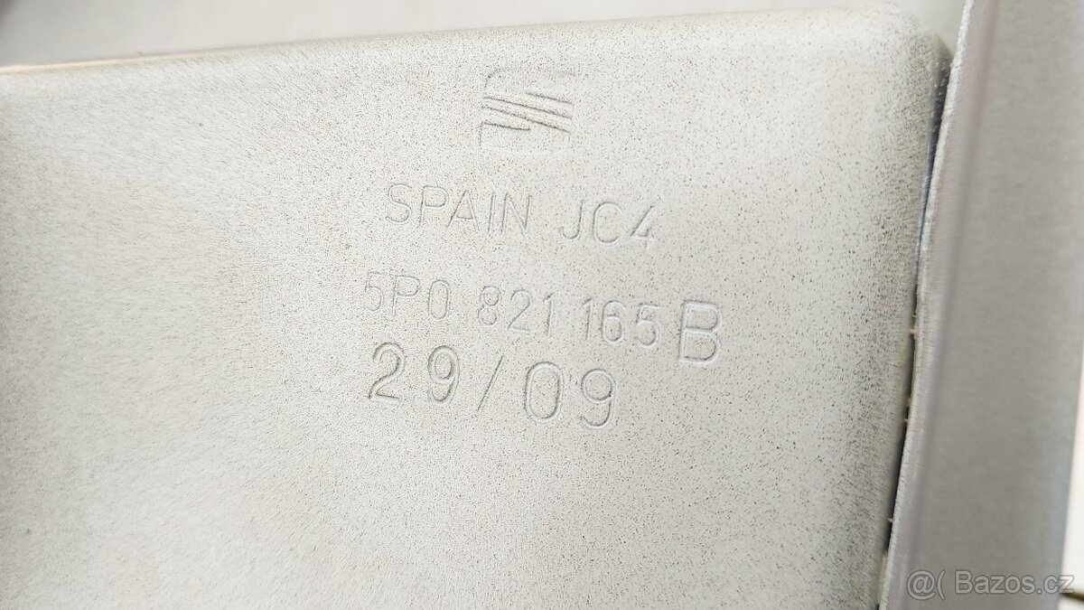 Seat LEON II – Blatníky přední LC9Z - 18