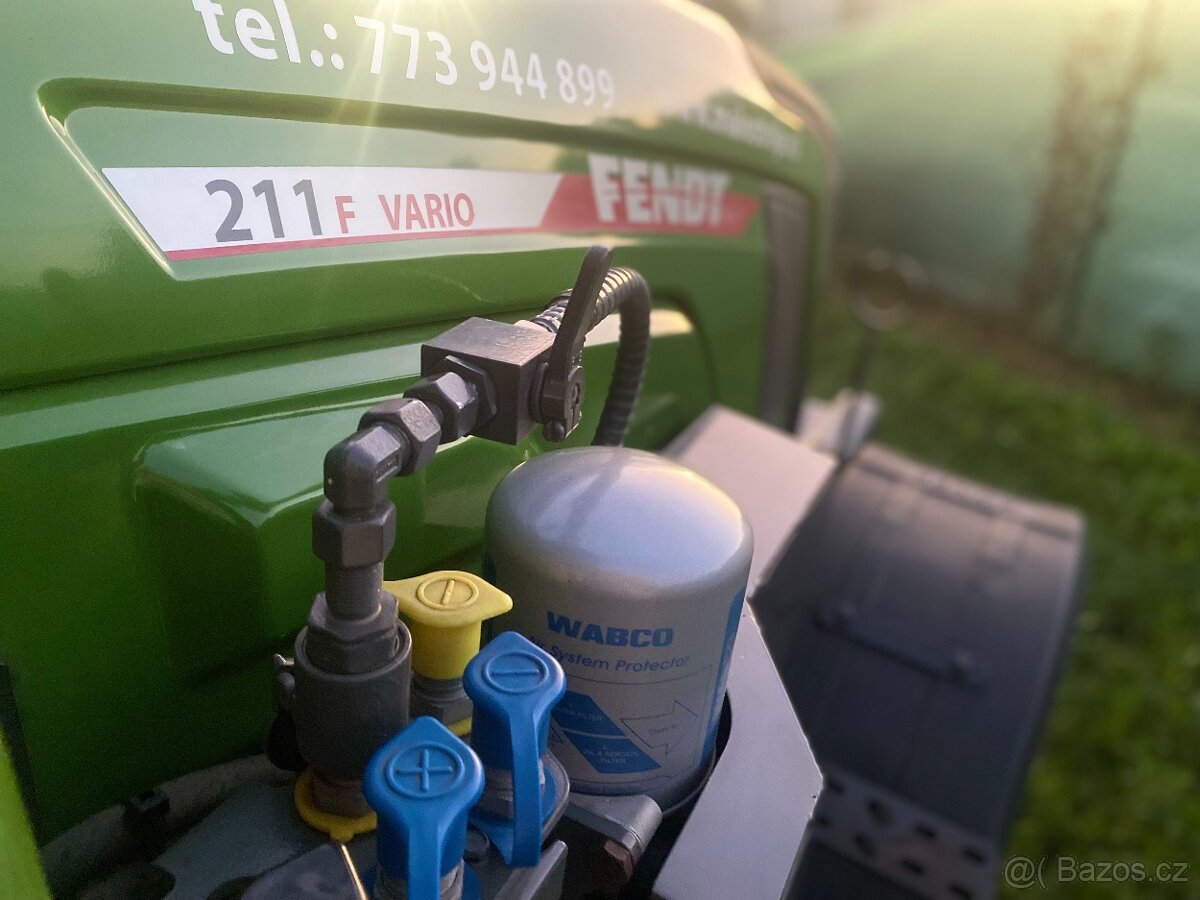 Traktor FENDT 211 F Vario 81 - 18