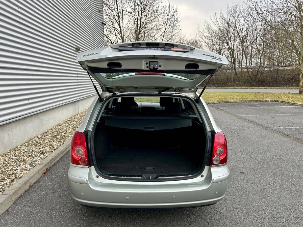 Toyota Avensis, 2.2 D-4D 110 kW/AUTOKLIMA - 18