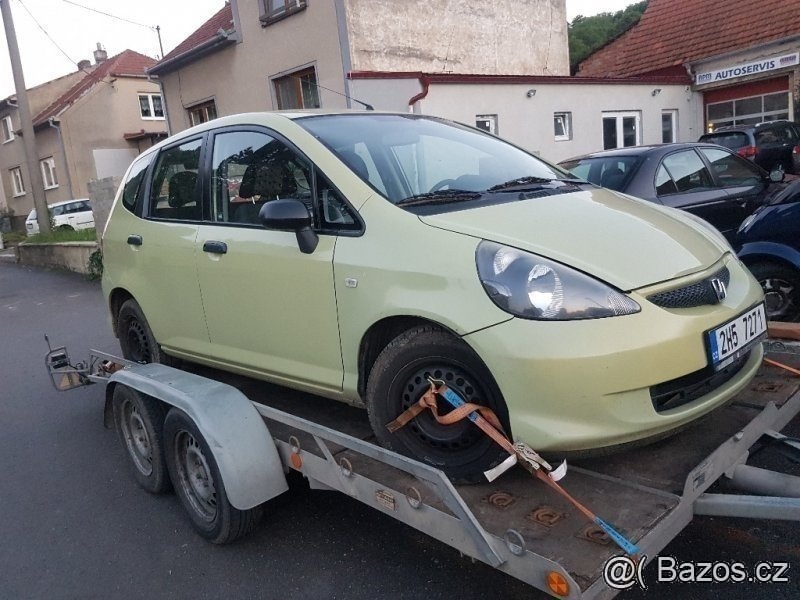 Honda jazz na náhradní díly rv. 2005 - 18