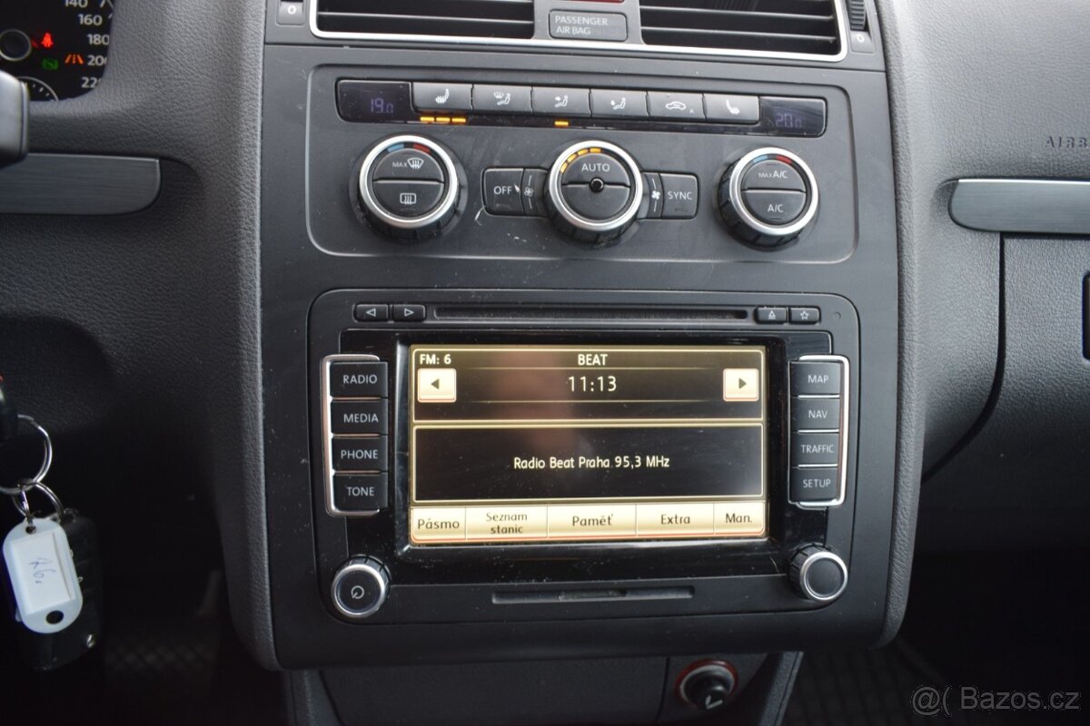 Volkswagen Touran 1.4TSi+CNG/AUTOMAT/2014/VÝBAVA - 18