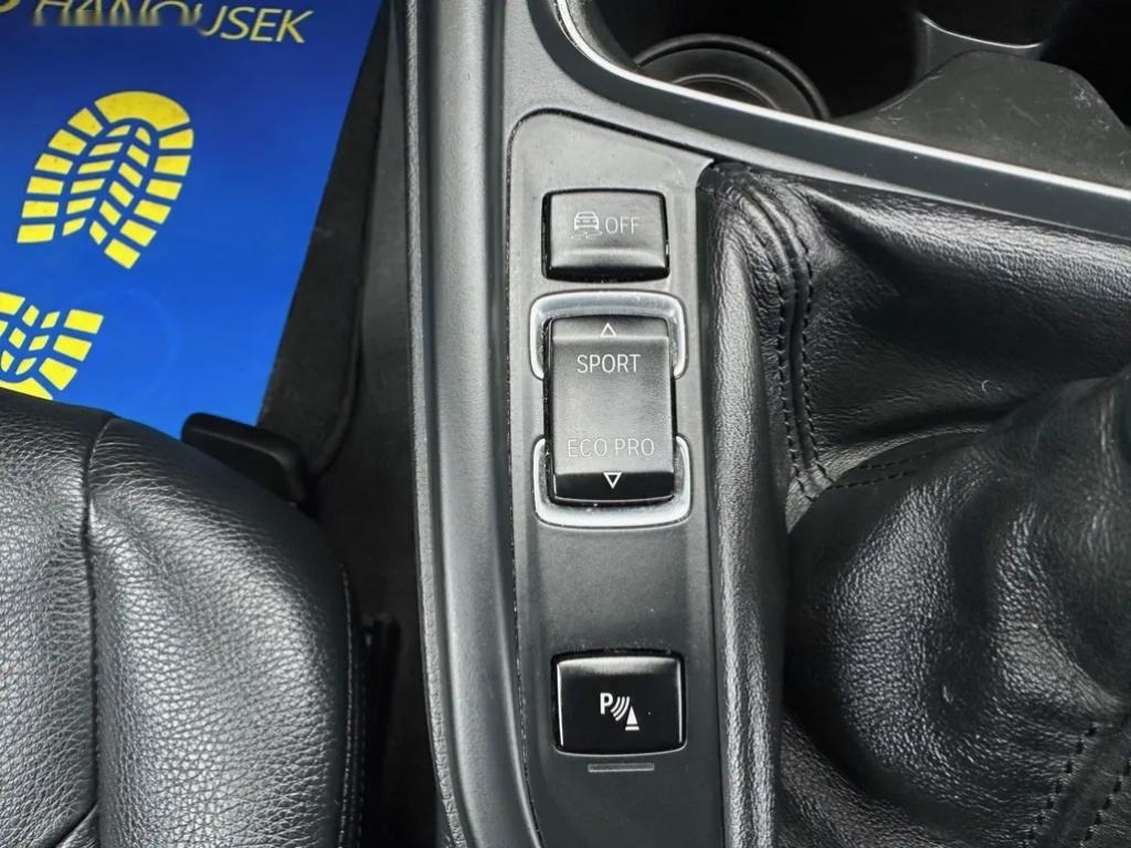 BMW Řada 3, 318D 105KW navi,kůže,panorama - 18