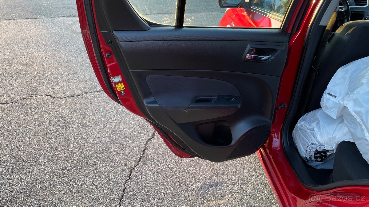 SUZUKI SWIFT 1.2i GL 4x4 - 18