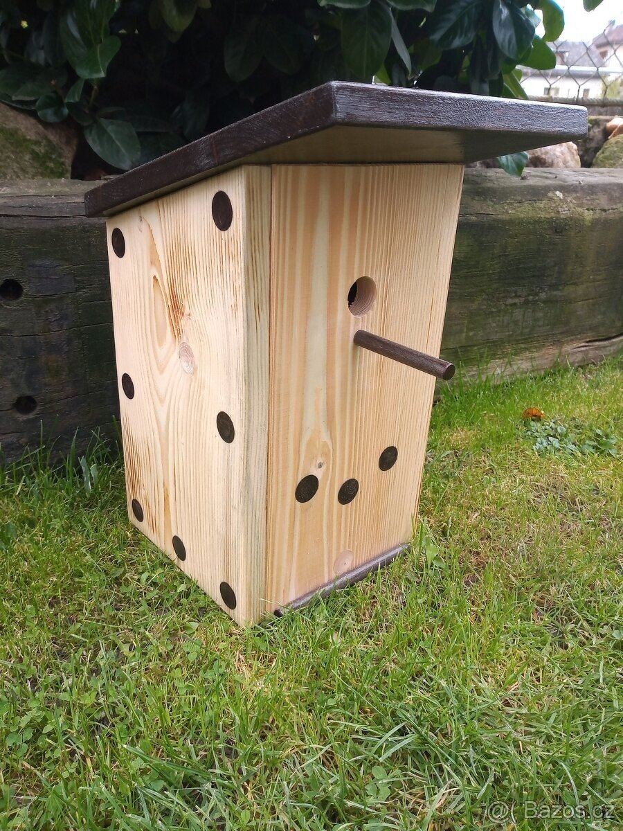 Nabízím vyobrazené květináče z masivního dřeva EKO ošetření - 18