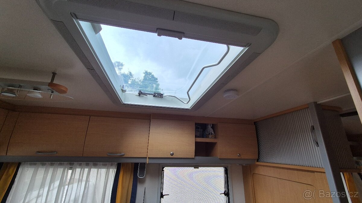 Pronájem karavan KNAUS sudwind 450, klima, pojezd... - 18