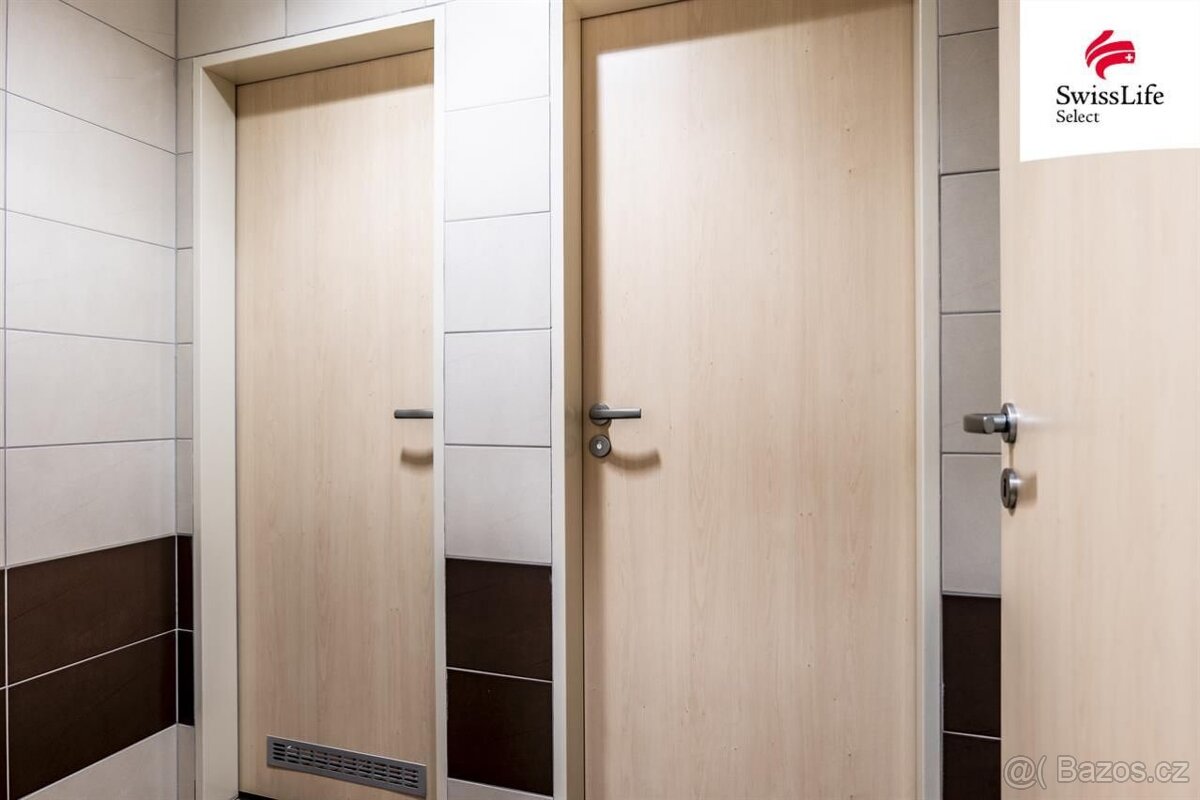 Pronájem kanceláře 119 m2 Lednická, Praha - 18