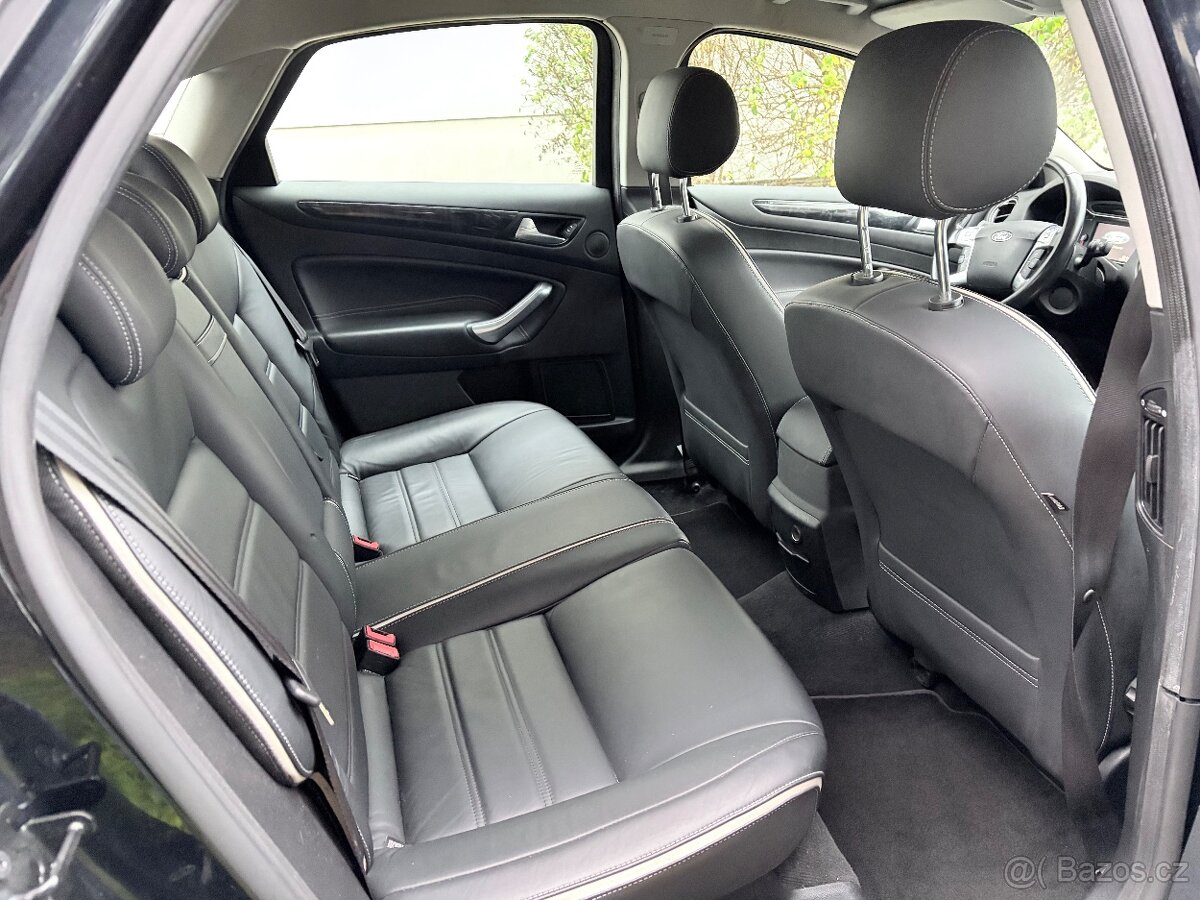 Ford Mondeo 2012 - 18