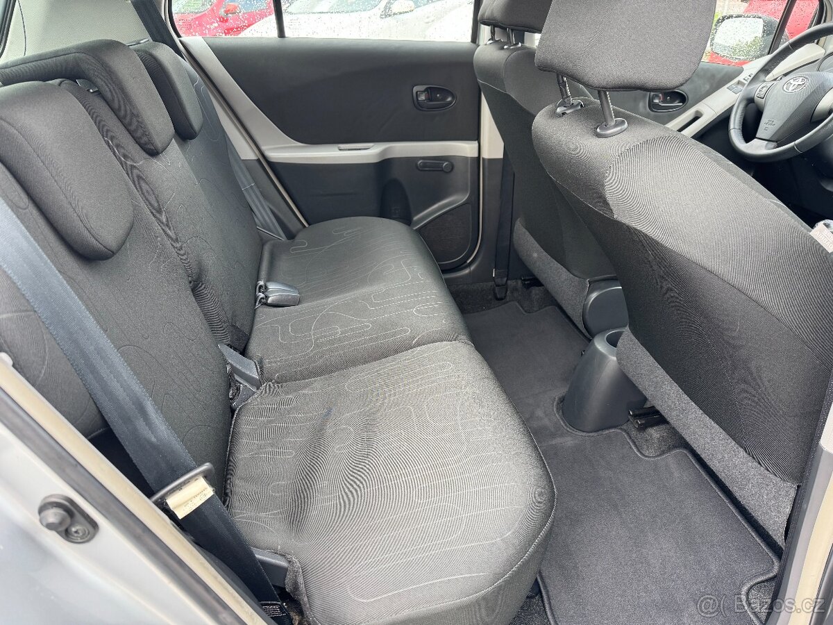 Toyota Yaris 1.3i 74kw, 116 000km - 18