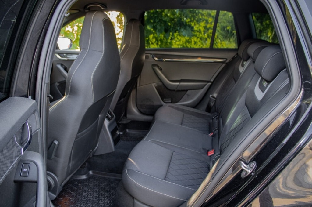 Škoda Octavia Combi 2.0 TSI RS DSG - 18