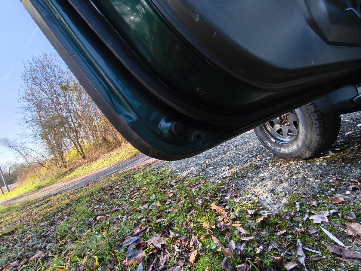 Suzuki Jimny 1.3i,benzin,4x4,rv.2003,178 tkm,stk 6/27 - 18