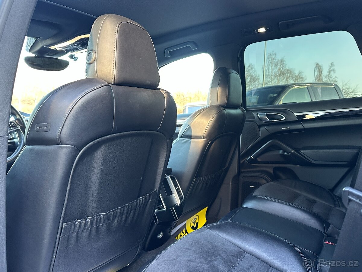 Porsche Cayenne 2016 - 18