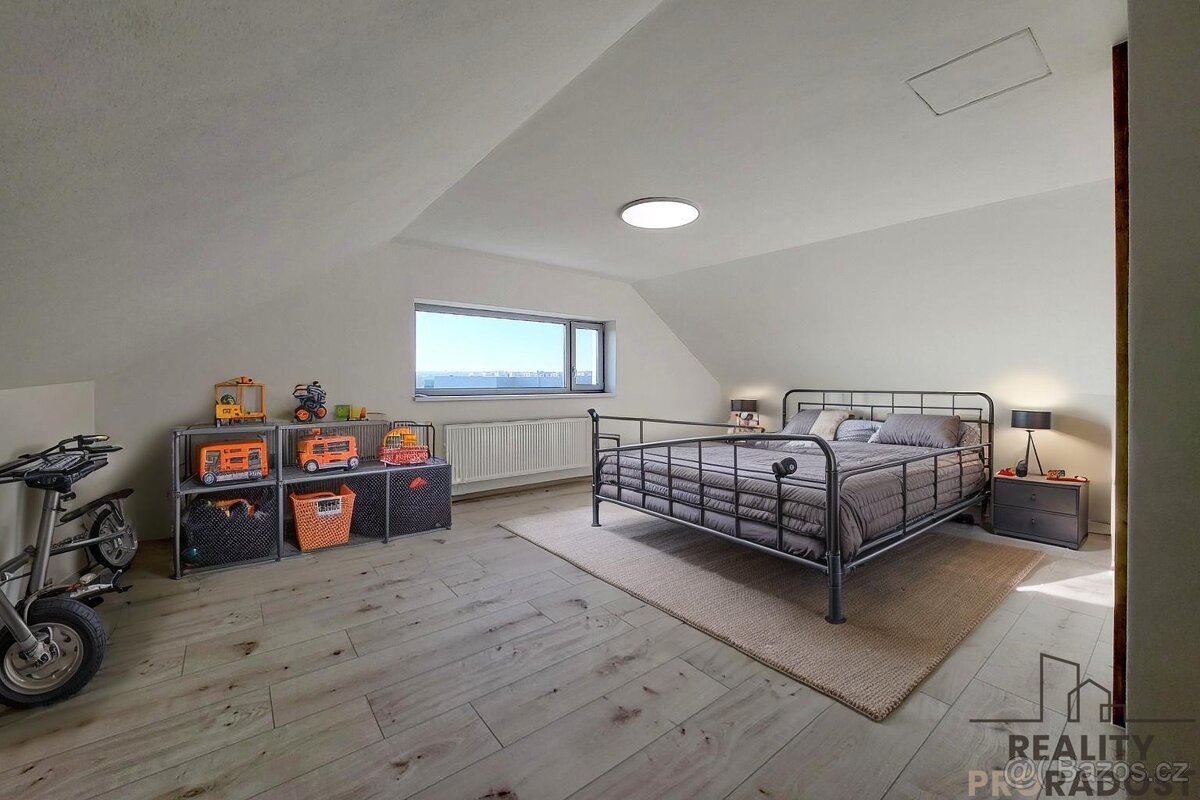 Prodej moderní novostavby domu 5+kk s garáží a pozemkem 958 - 18