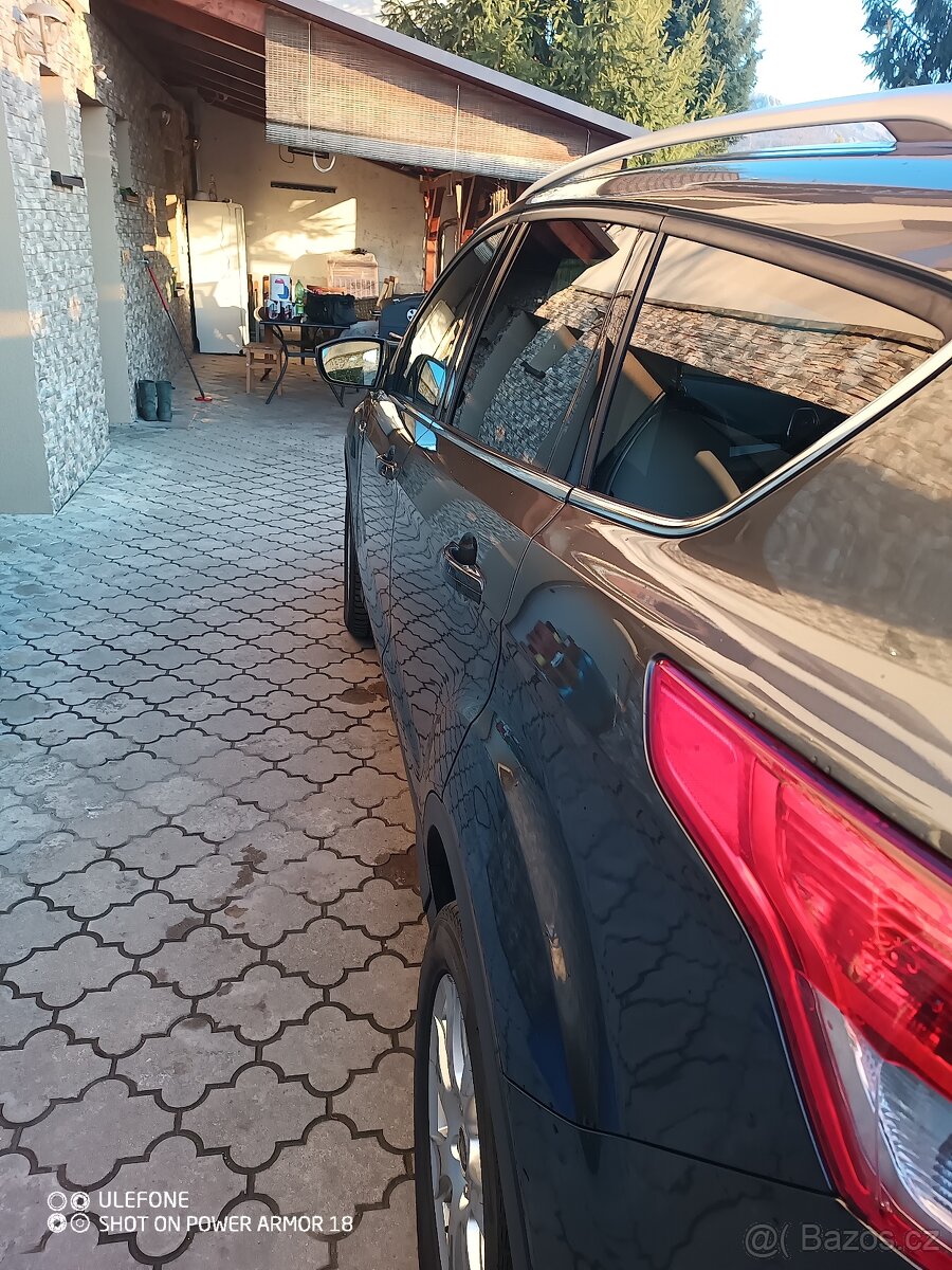 Ford Kuga 4×4, 132 kw Titanium 2.0 tdci - 18