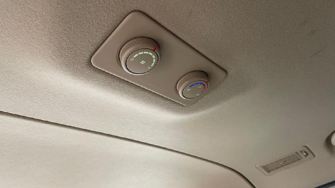 Hyundai H 1, 2,5 CRDI 8MÍST / AUTOMAT / AC, RV 4/2015 - 18