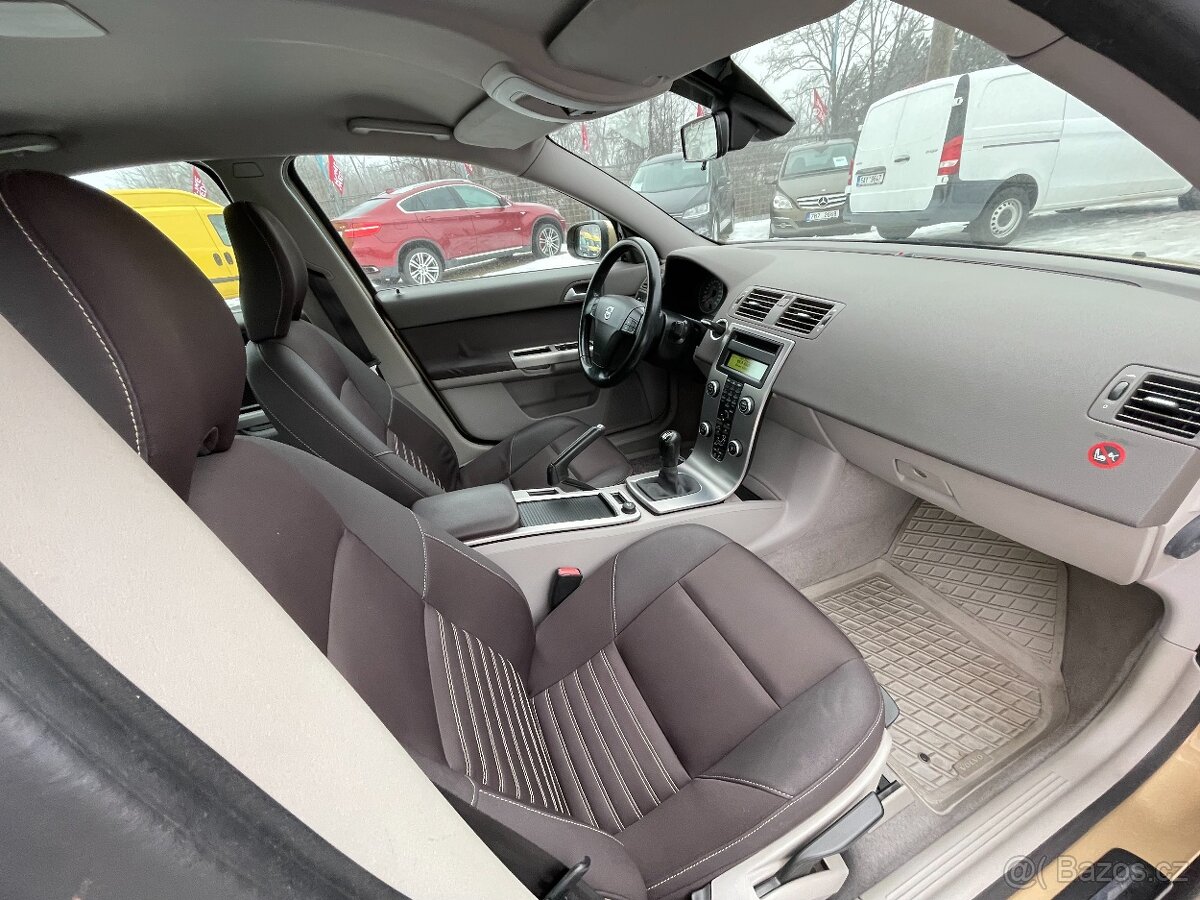 Volvo S40, 1.8i 92kW46tisKMPRAV.SERVIS - 18