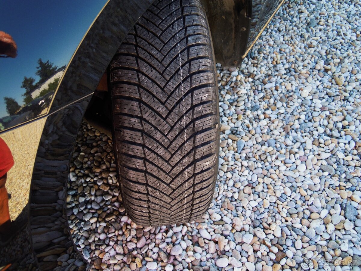 Volkswagen Touran 1.4TSi SOUND - SERVIS - 18