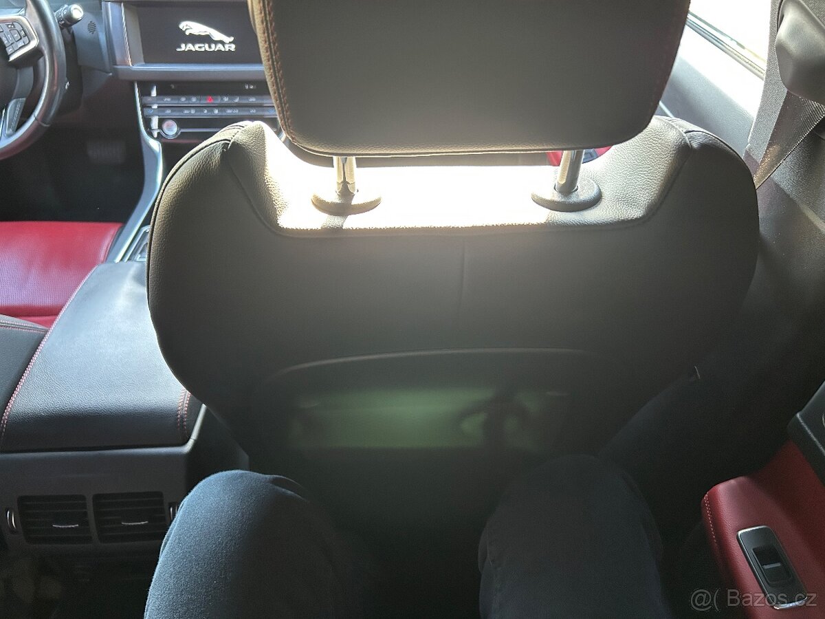 Jaguar XF 30d 221kW - 18