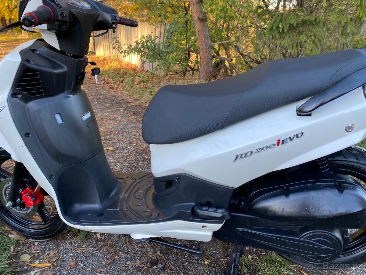Sym hd 200i evo - 18