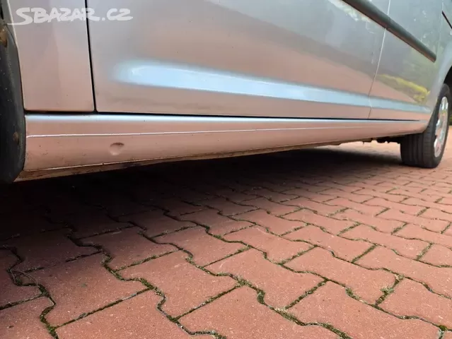 Caddy Maxi 1.6 TDI,7.míst,tažné,serviska,bez koroze,klima - 18