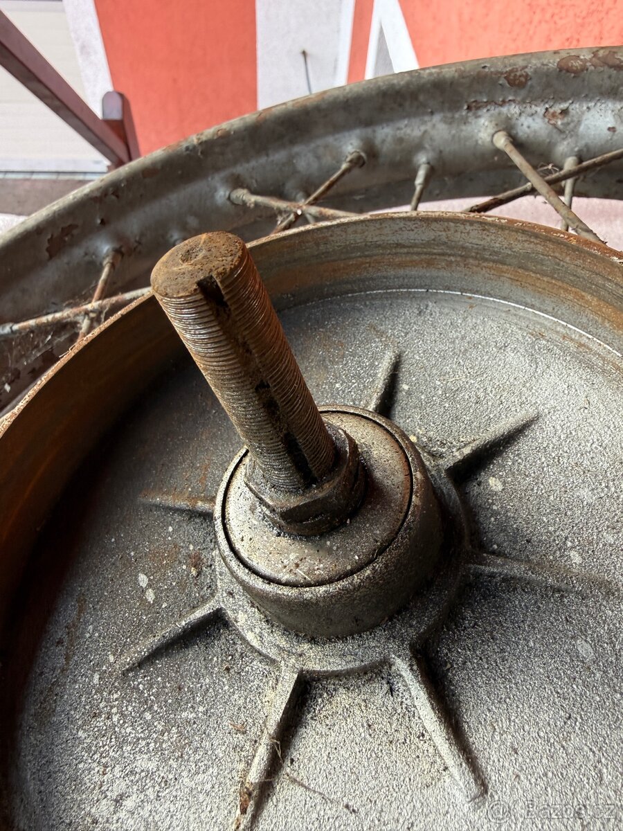 DKW - Kompletní kolo s osou MZAG - 18